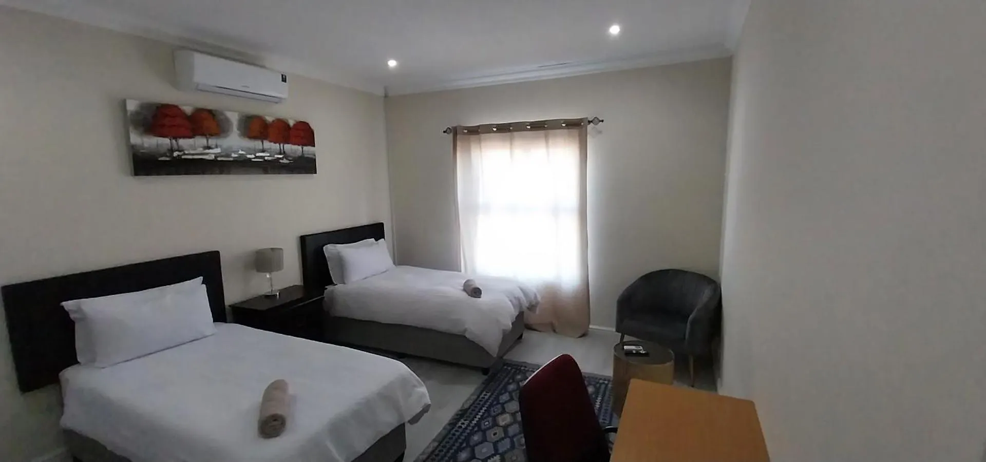 Lnd Guest House Bloubergstrand