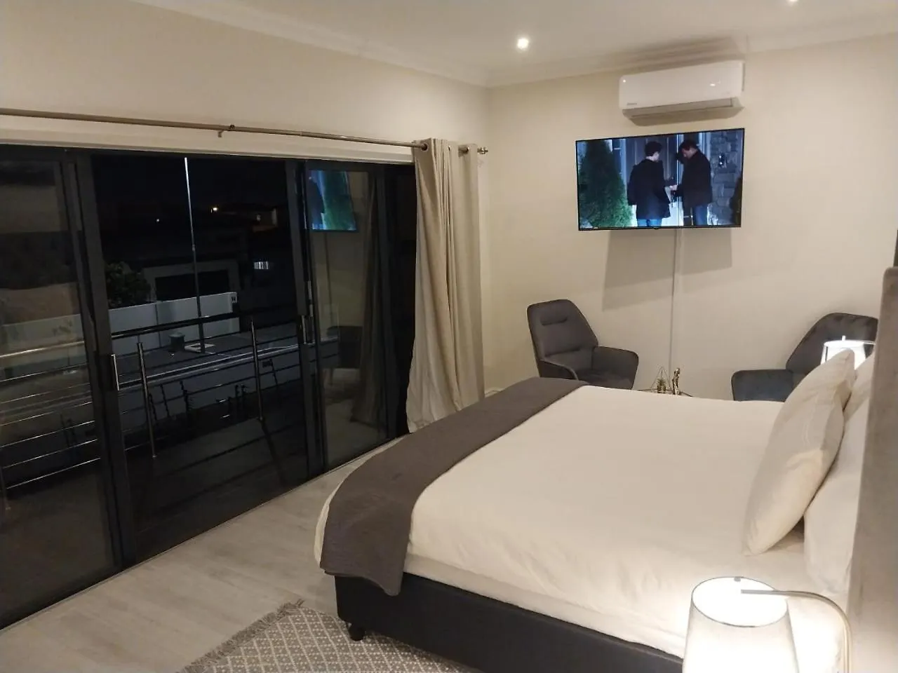 Lnd Guest House Bloubergstrand 0*,