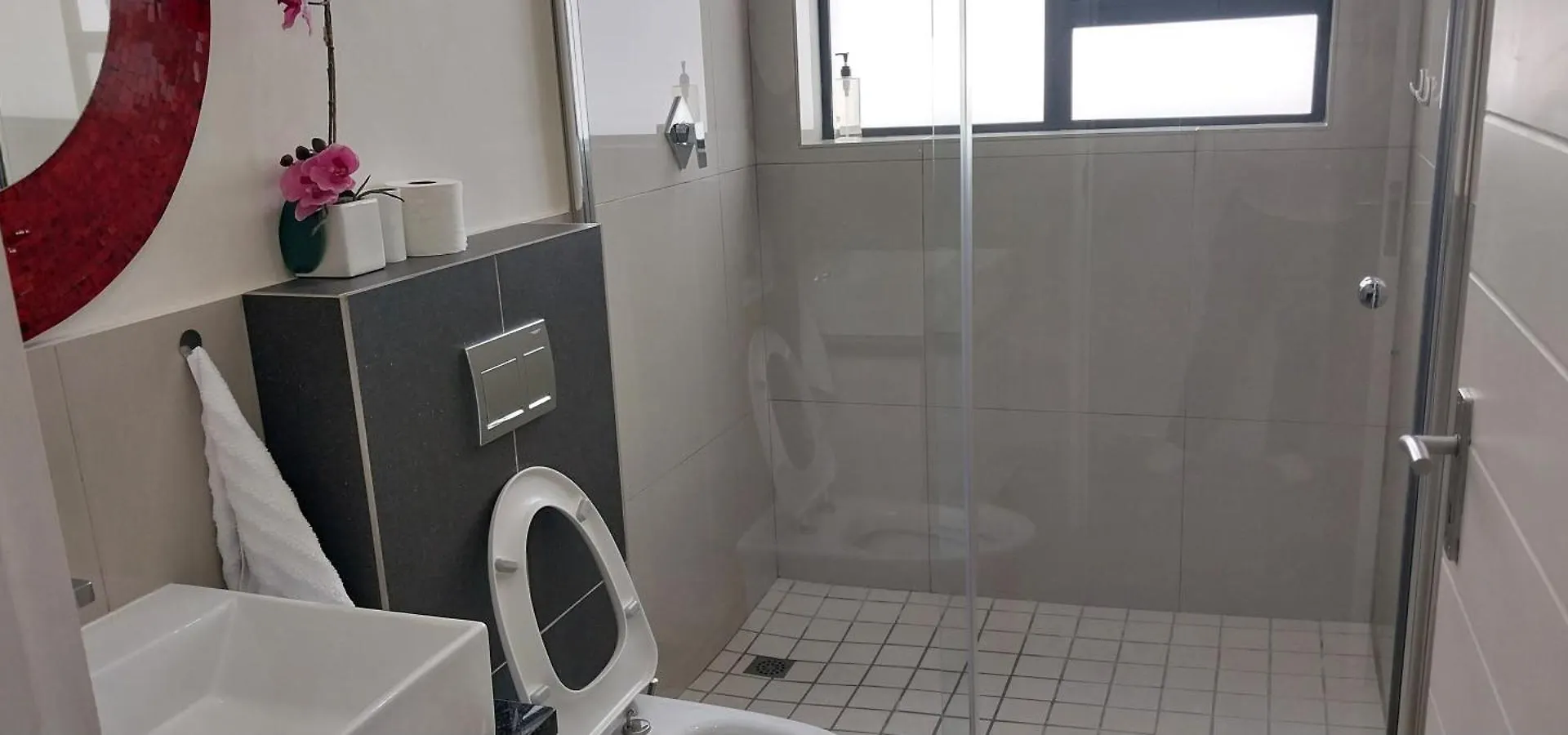 Lnd Guest House Bloubergstrand